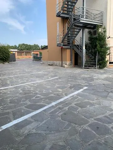 Hotel La Goletta Binasco 3*,