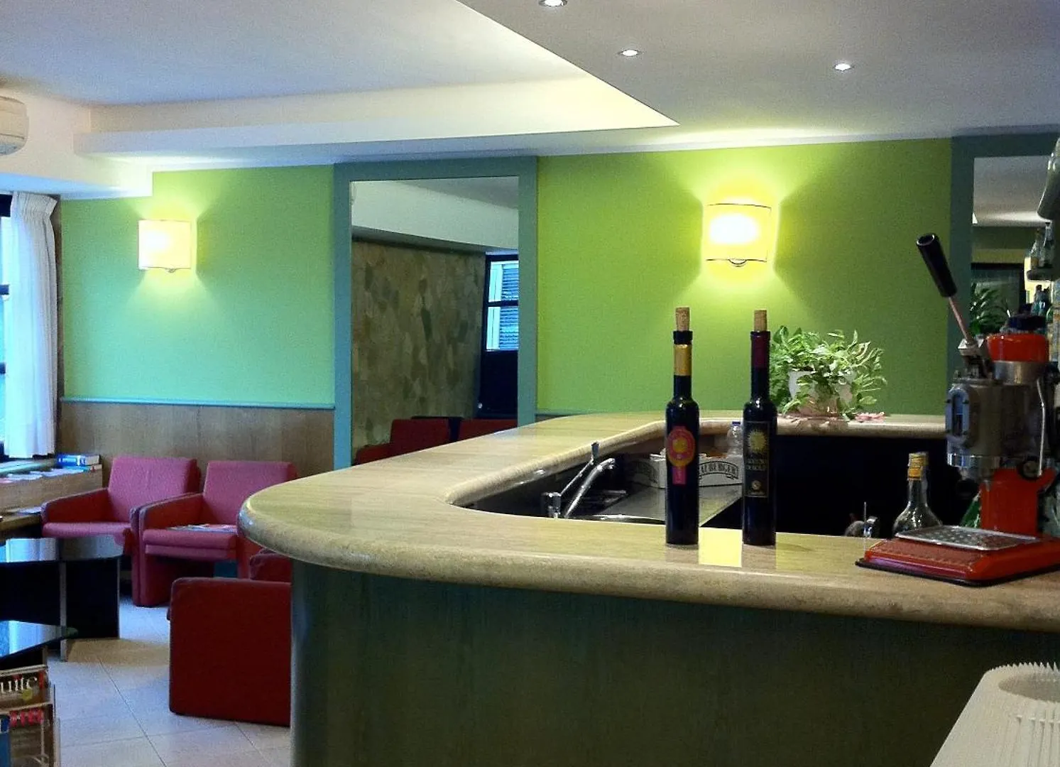 Hotel La Goletta بيناسكو